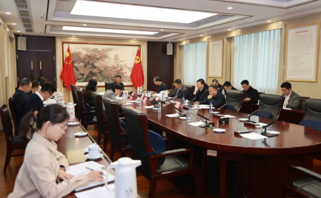 成人视频
传达学习省委十三届四次全会暨省委经济工作会议精神