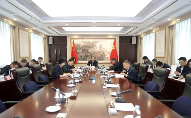 成人视频
召开党组理论学习中心组（扩大）专题学习会